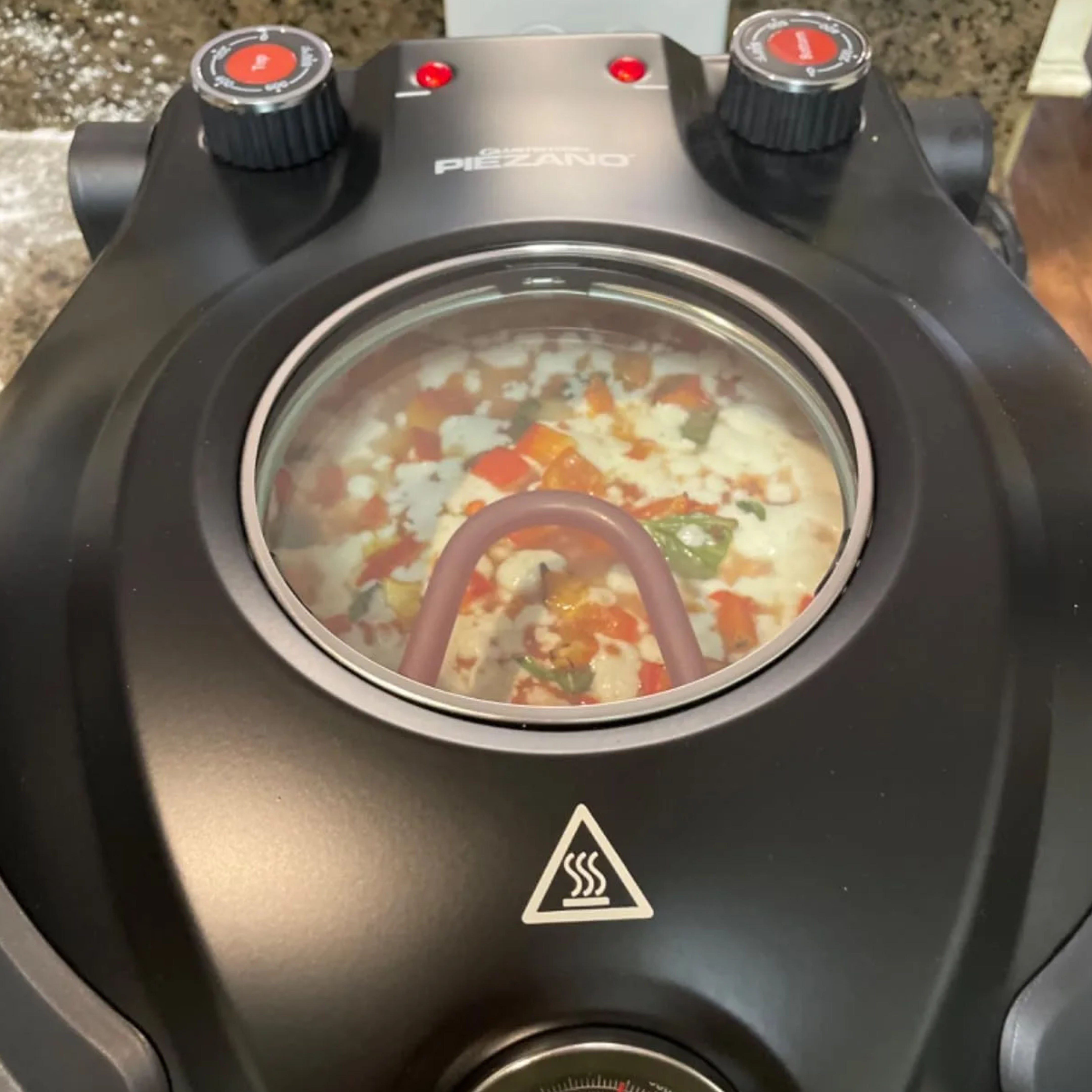 Piezano Pizza Oven reviews James L.